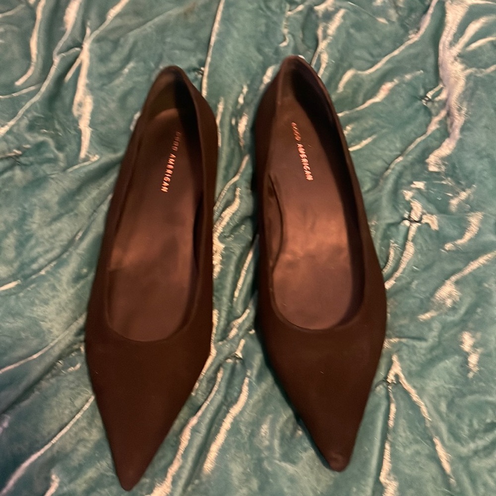 Good American flats